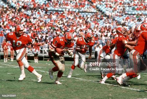 94 Atlanta Falcons Gerald Riggs Photos & High Res Pictures - Getty Images