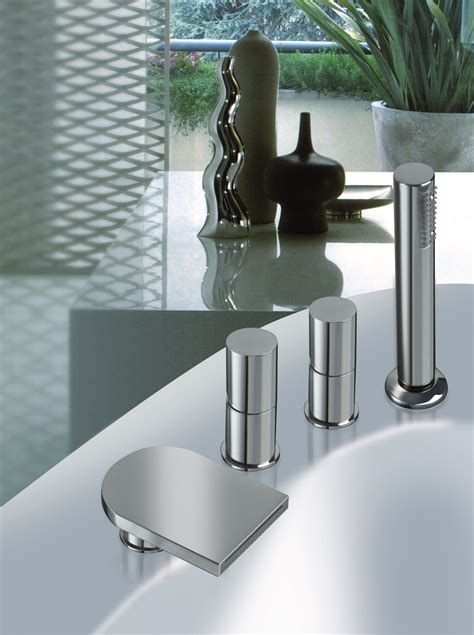 Aquatica Italia Faucet – Deck Mounted Tub Filler – Chrome