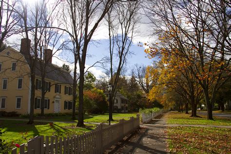 Photos of Historic Deerfield, Site of the 1704 Raid — The French-Canadian Genealogist