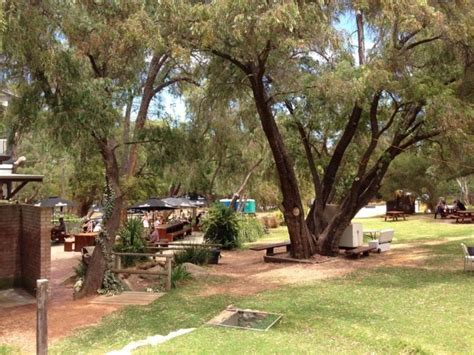The Parkerville Tavern - Buggybuddys the family guide to Perth