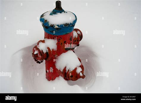 The aftermath of a heavy snow storm in Montreal, Quebec, Canada Stock Photo - Alamy