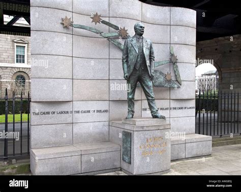 Statue of James Connolly in Dublin, Republic of Ireland Stock Photo - Alamy