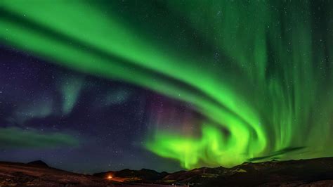 Physicists Think They Know Exactly What Causes Auroras | IE