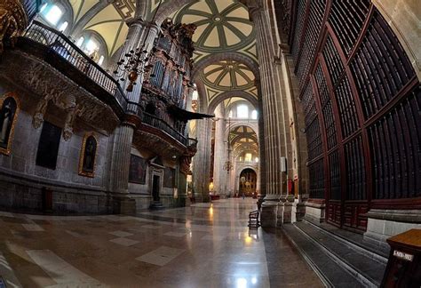 File:En el interior de la Catedral metropolitana.JPG | Casas en mexico, Catedral, Ciudad de méxico