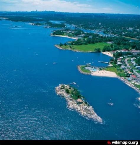 Pine Island - New Rochelle, New York