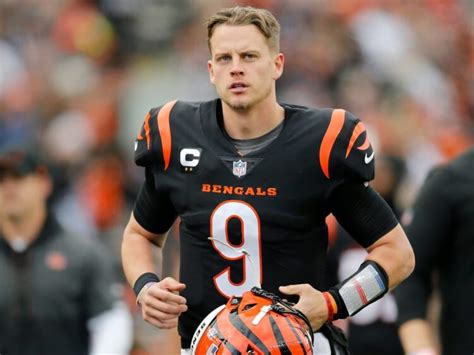 Joe Burrow injury update: Why was the Bengals QB pulled out of the TNF game against the Ravens?