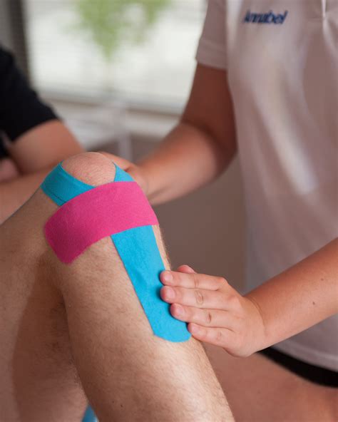 Kinesiotape for Osgood Schlatters (Childhood growth problem) | Kinesio taping, Kinesiology ...