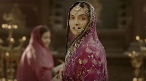 Best of Deepika Padukone Costumes Dresses and looks in Bajirao Mastani