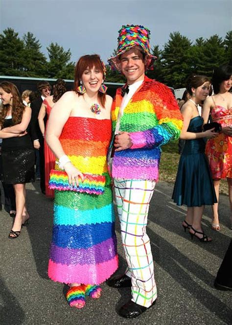 28 Real-Life Prom Dress Fails - Wtf Gallery | eBaum's World