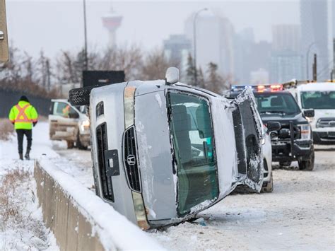 Calgary weather: Drivers contend with icy roads as snow piles up | Calgary Herald