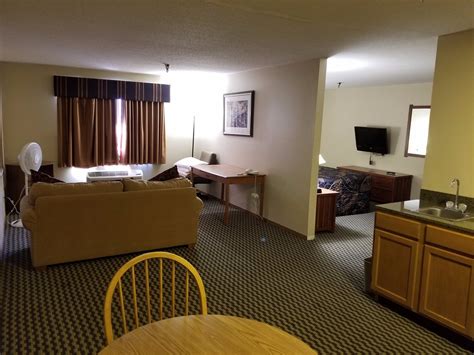 PRAIRIE INN $82 ($̶9̶5̶) - Updated 2024 Prices & Hotel Reviews - Vermillion, SD