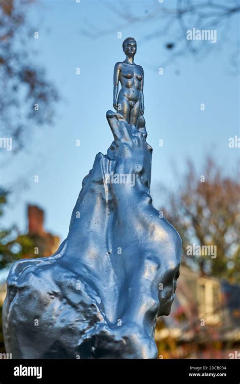 mary wollstonecraft statue Newington Green London Stock Photo - Alamy