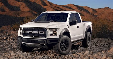 2017 Ford F-150 Raptor pickup truck is smart, tough & capable