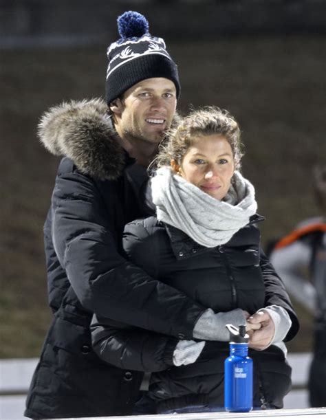 Gisele Bundchen and Tom Brady at Son Benjamin's Hockey Game | POPSUGAR ...