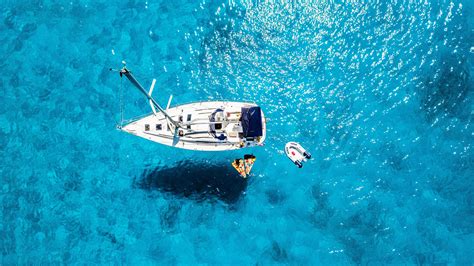 Boat on Blue Sea 4K Wallpaper [3840x2160] | Boat wallpaper, 4k wallpaper 3840x2160, Animated ...