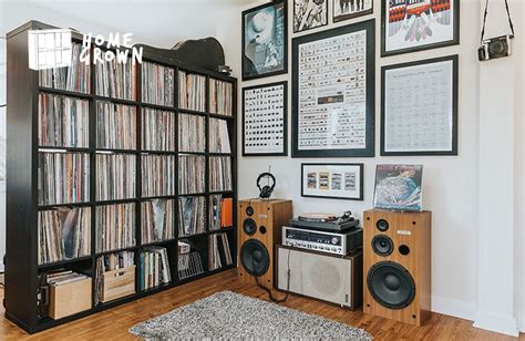 Home Grown: A stunning collection of autographed records | Salas de música em casa, Estúdios de ...