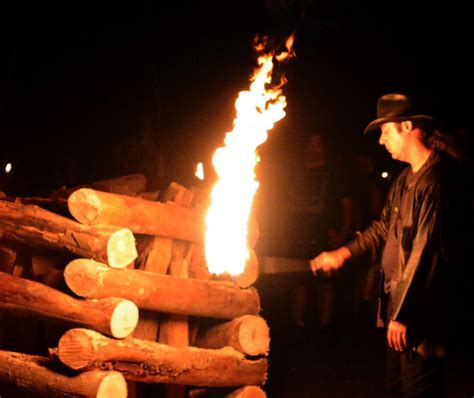 Gallery - Fire rituals - Brushwood