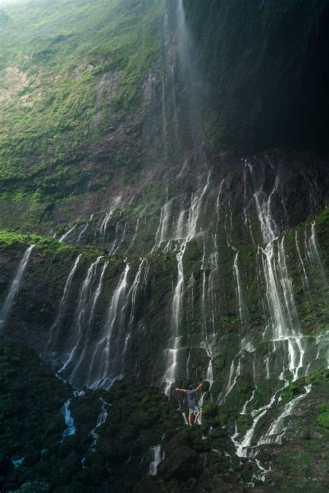 Hiking the Weeping Wall aka Blue Hole (Mt. Waiʻaleʻale) on Kauaʻi — noahawaii