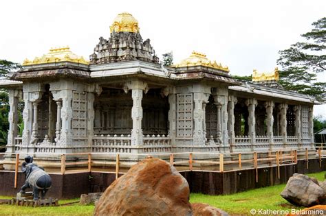 Spirituality and Structure at Kauai’s Hindu Monastery | Travel the World