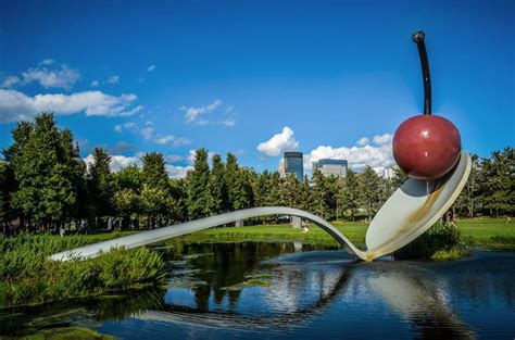 Claes Oldenburg’s Supersized Pop Sculptures Made Public Art Fun