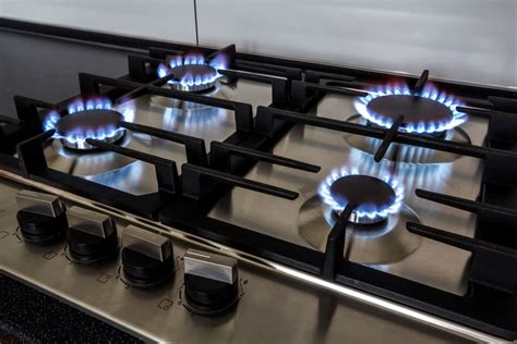 Can You Use A Stovetop Griddle On An Electric Stove? (Explanation ...