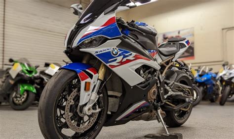 2022 BMW S1000RR M PACKAGE - 4000 Miles | AK Motors