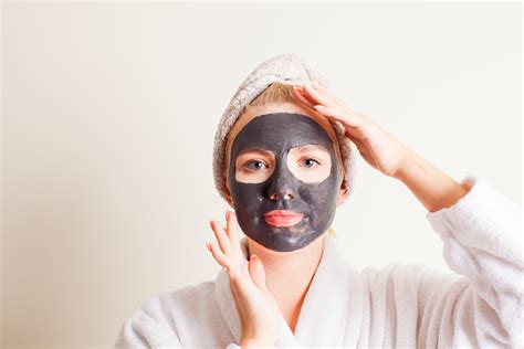 Charcoal Face Mask Benefits - BeautyLife Magazine