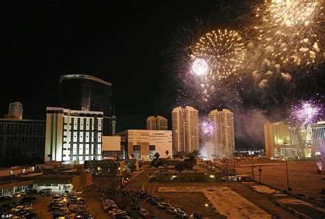 Video of implosion levels tower of Las Vegas' Riviera casino | Daily ...