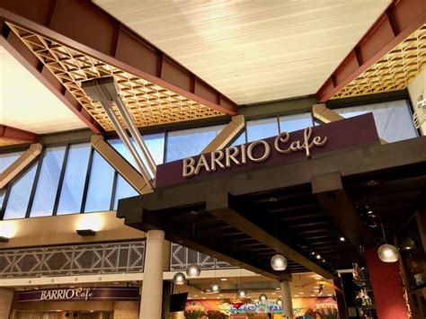 Dining Guide: Terminal 4 at Sky Harbor International Airport | Phoenix ...