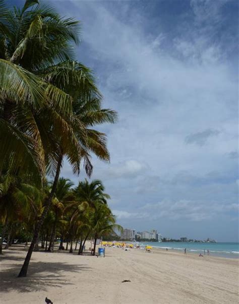 Isla Verde Beach, Carolina, Puerto Rico | BoricuaOnline.com