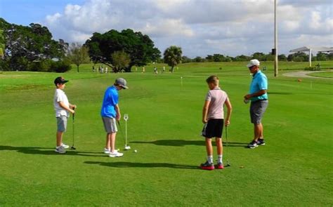 Kids Golf Lessons near me - Glen Beaver Golf Lessons