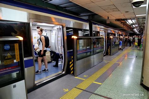 All stations on Line 2 of Beijing Subway enabled with safety doors - Xinhua | English.news.cn