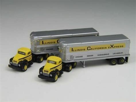 N Scale - Classic Metal Works - 51115 - Truck, IH R190 - Illinois...