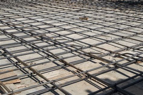 Mesh for Reinforcement Concrete Slab Stock Image - Image of construction, float: 102957435