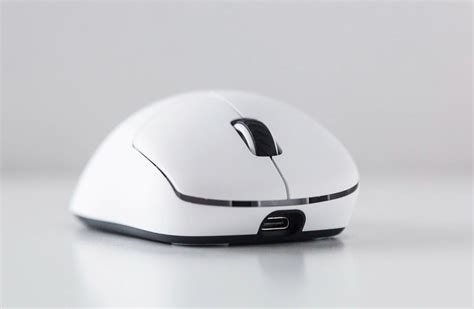 Lamzu Thorn Superlight Gaming Mouse – Divinikey