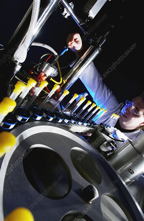 Nuclear magnetic resonance - Stock Image - T875/1311 - Science Photo Library