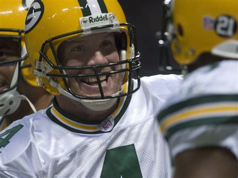 Brett Favre stays busy with latest post-NFL venture | Packers football, Green bay packers, Nfl