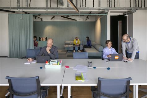 Five design tips for productive meeting spaces