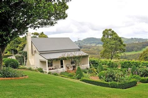 "Australian Country Estate," this is the guesthouse on the grounds, its a 1… | Australian ...