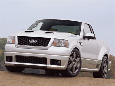 Ford Lightning F-150 SVT specs, 0-60, quarter mile - FastestLaps.com