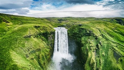 Bing HD Wallpaper Aug 23, 2023: Skógafoss waterfall, Iceland - Bing ...