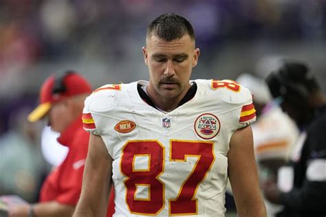 Does Travis Kelce smoke? Revisiting Chiefs TE's suspension in college