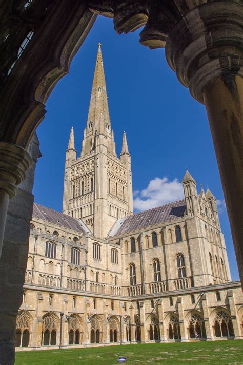 Norwich Cathedral - Hanbeck Natural Stone