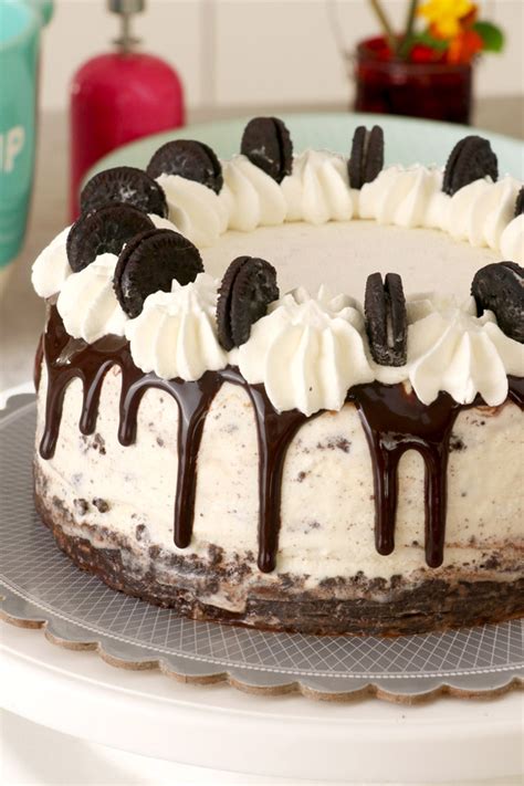 Super Easy Oreo Ice Cream Cake - Foxy Folksy