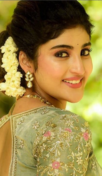 SUN TV Serial Actress Name, Biography, Age Salary - Diya Act