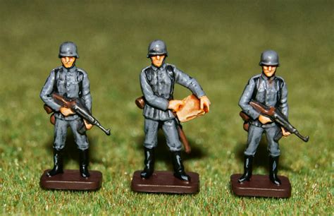 Keith's Tabletop Gaming / Painting Blog: Airfix 1:76 WW2 German Reconnaissance Set