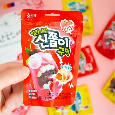 Korean Snack Box - Candy Store auf Instagram: „신쫄이구미 "Sinjjuri Gumi" is ...