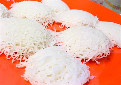 Kerala idiyappam recipe| nool puttu or sevai with rice flour Recipe by SaranyaSenthil - Cookpad ...