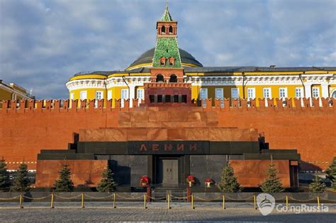 Lenin’s Mausoleum - Going Baltic