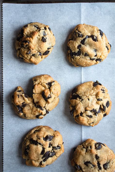 Vegan Levain Style Cookies - Justine Doiron